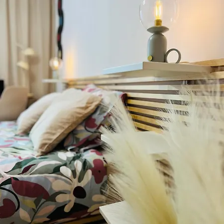 Charming In A Area- Free Parking *