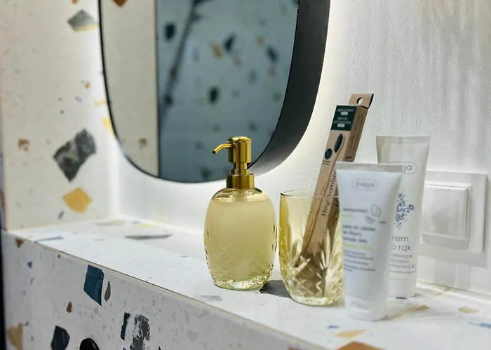 Charming In A Area- Free Parking Апартаменты Краков