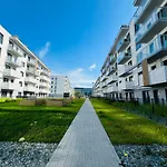 Charming In A Area- Free Parking クラクフ